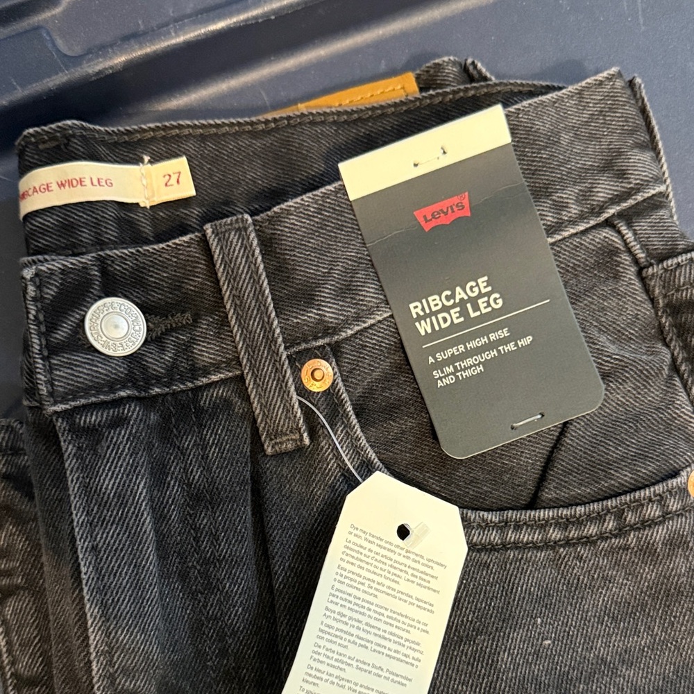 Levi's Ribcage Wide Leg